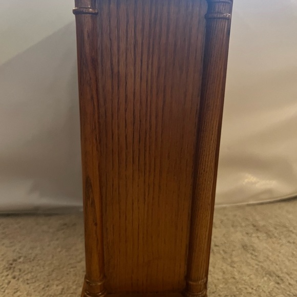 Howard Miller Dual Chime Mantle Clock - Picture 4 of 7